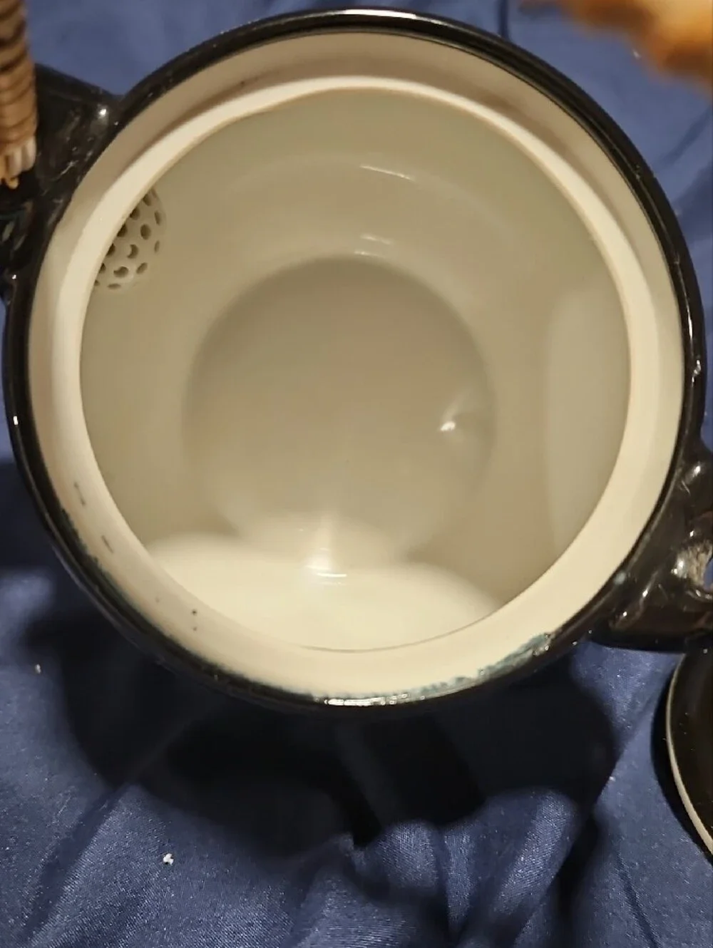Black and Gold Floral Porcelain Tea Set with Woven Handle